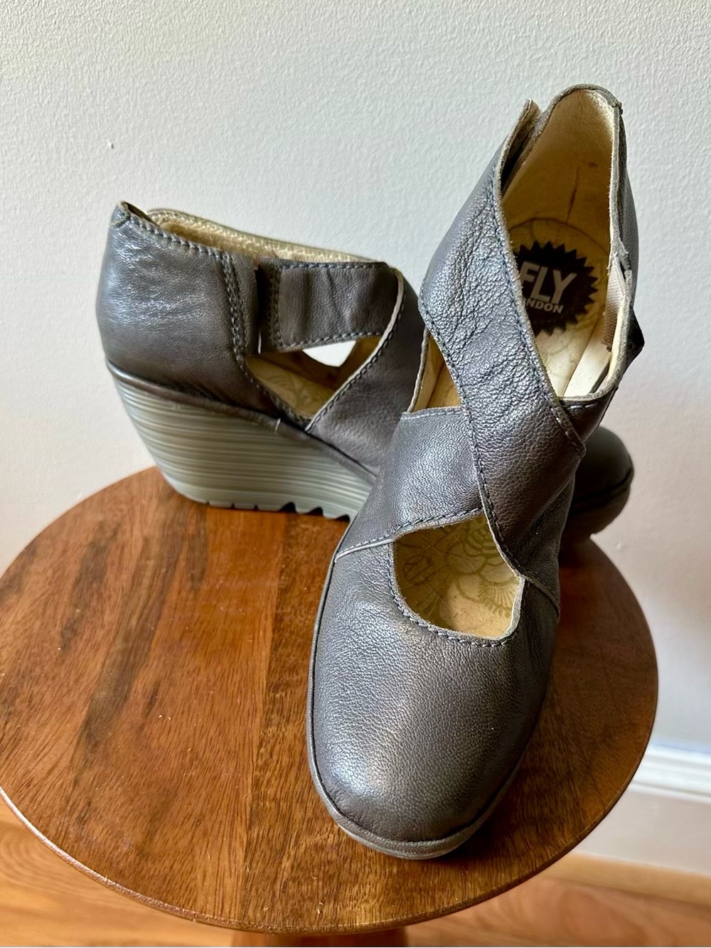 FLY London Yogo crossover Gray Leather Mary Jane Slip-On Wedge Shoes size 8.5